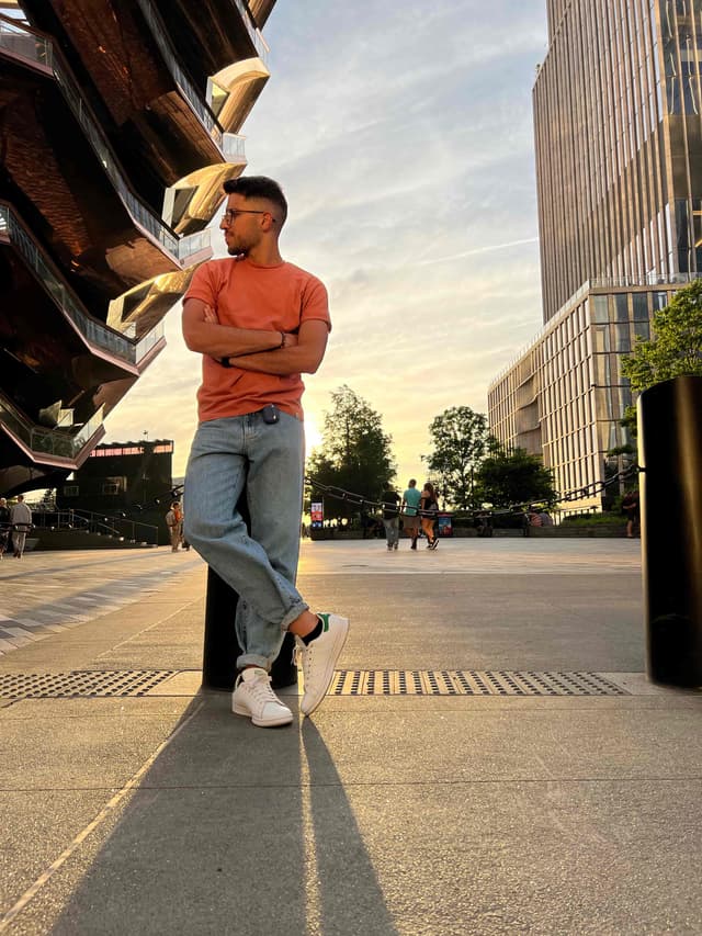 BUSINESS & MANAGEMENT